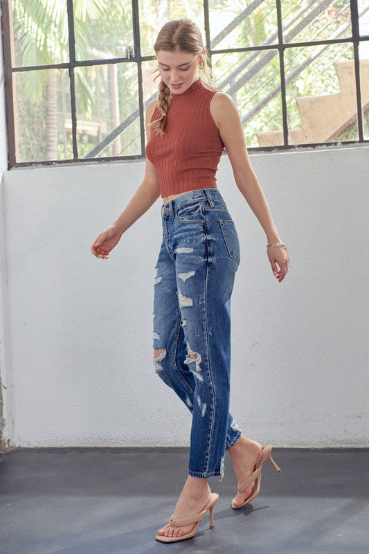 Komfortable damejeans med høyt liv og mom fit, en allsidig favoritt for trendy hverdagsbruk.