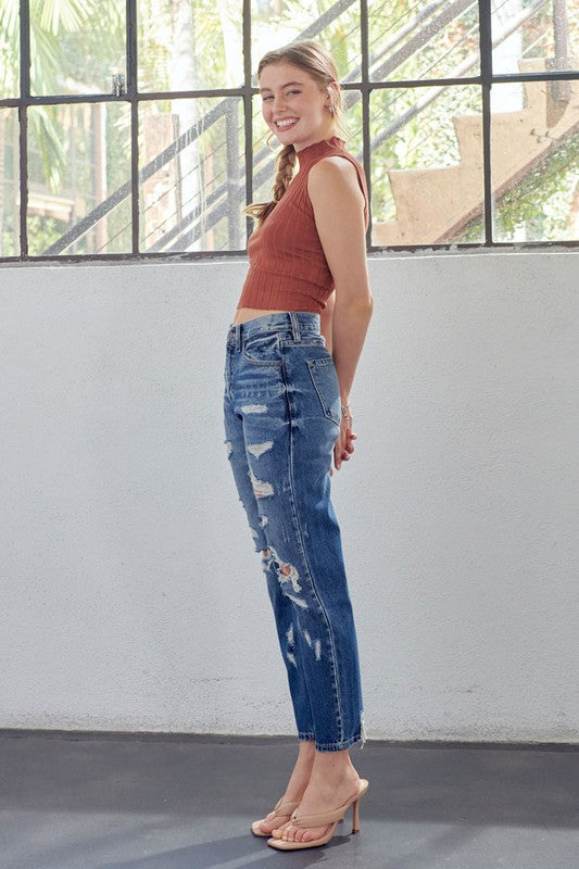 Damejeans, hverdagsfavoritt med høyt liv og mom fit, perfekt for komfort og en trendy look.