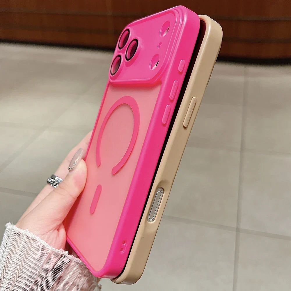 iPhone 17 Pro/Pro Max magnetisk deksel i svart. Gir forbedret støtsikker beskyttelse.