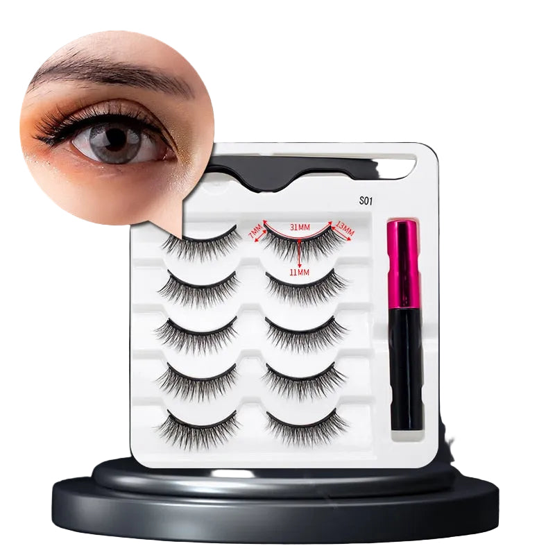 Magnetisk vippesett for kvinner med falske øyevipper og vannfast eyeliner.