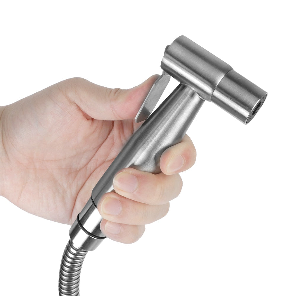 Komplett sett for enkel installasjon av manuell bidetventil, sikrer justerbart vanntrykk og optimal hygiene raskt.