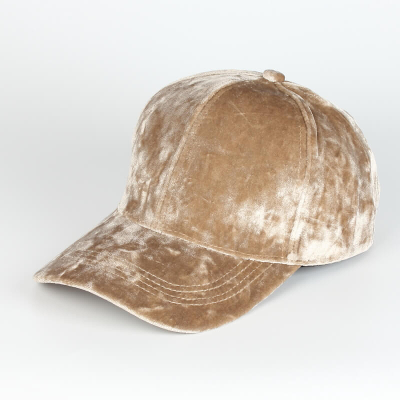 Komfortabel og justerbar baseballcaps for menn, ideell for sol og sport.
