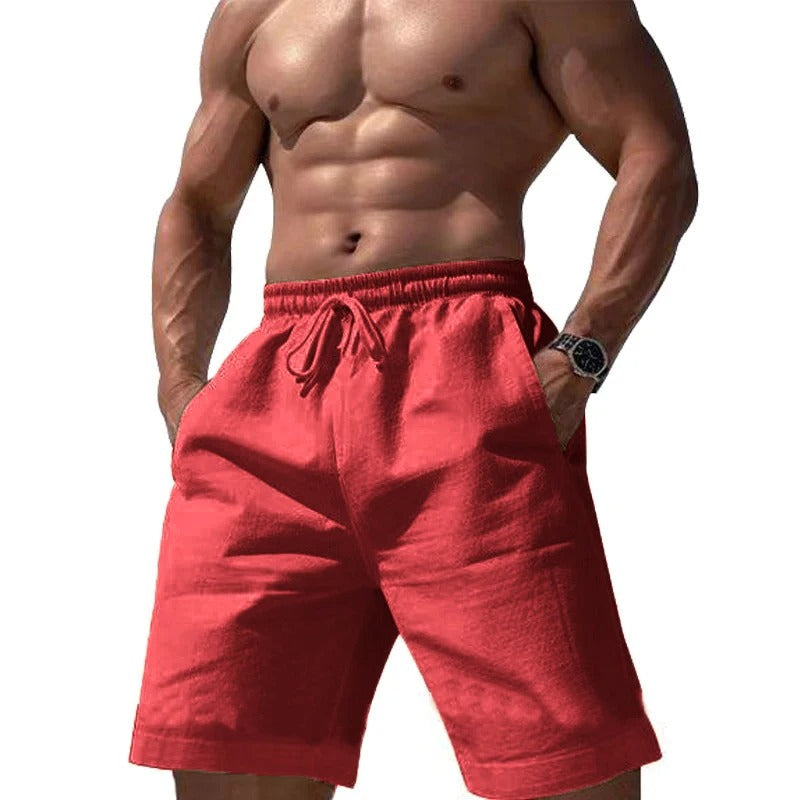 Fleksible menns shorts i bomullsblanding, viser bevegelsesfrihet for aktive sommerdager og ferie.