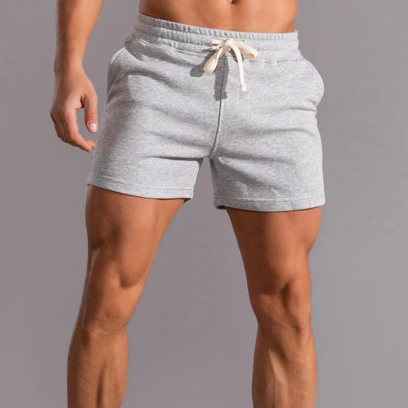 Komfortable casual herreshorts med god passform, egnet for en aktiv og avslappet livsstil.