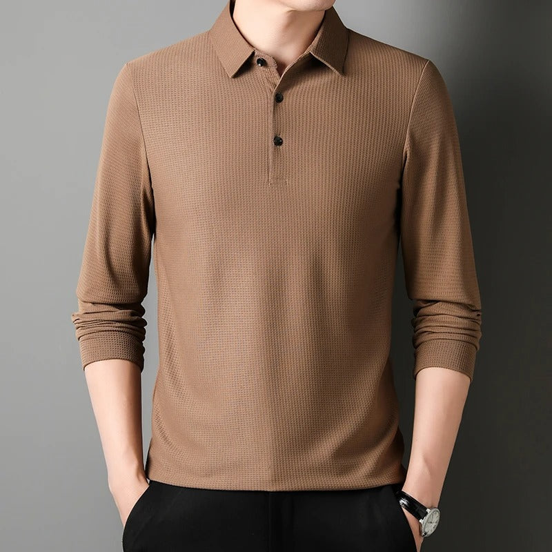 Hele menns langermet herrepolo, viser en flatterende passform og elegant stil for moderne menn.