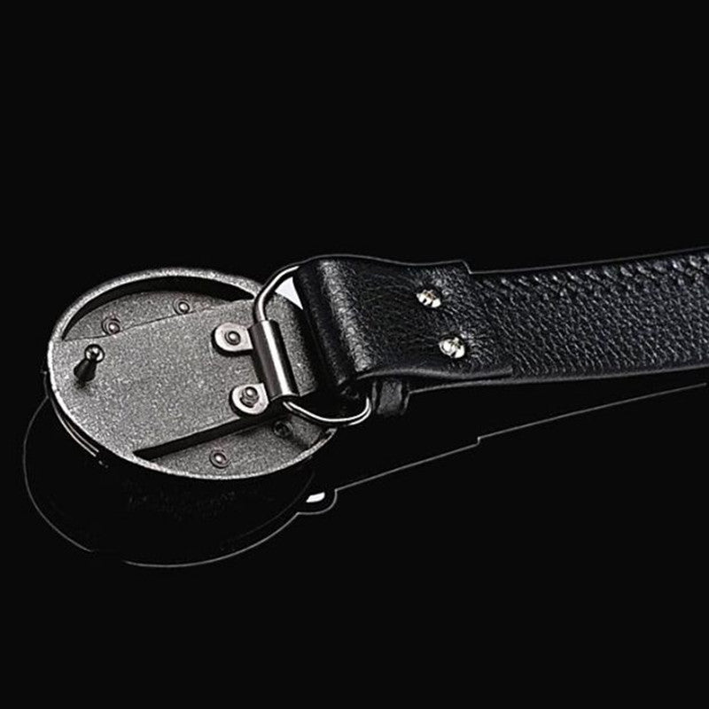 Tøft menns punk skinnbelte med skjult kniv. Selvforsvar og stil i ett, med unik spenne.