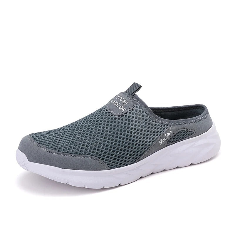 Casual herresko: komfortable slip-on halvsko med pustende design for lett bruk.