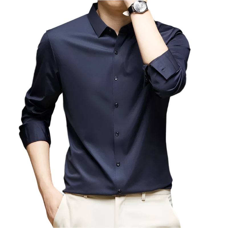 Menns rynkefri dresskjorte for strykefritt, elegant kontorbruk. Langermet business casual skjorte i solid farge.