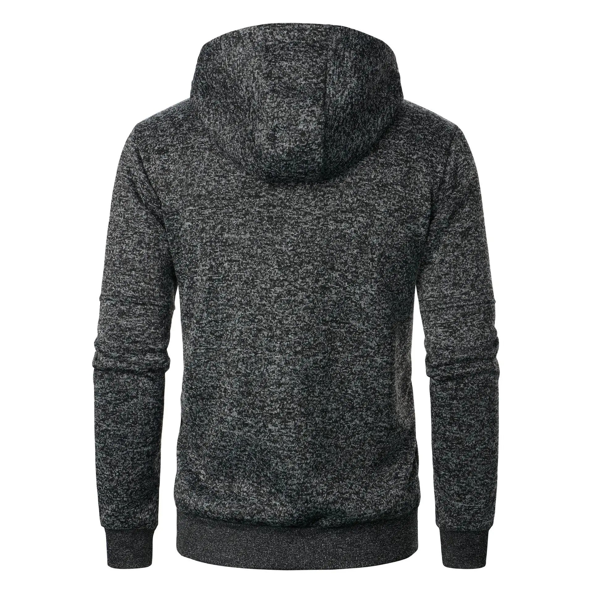 Ryggbilde av menns sporty hettejakke, ren design og komfortabel for alle uformelle anledninger.