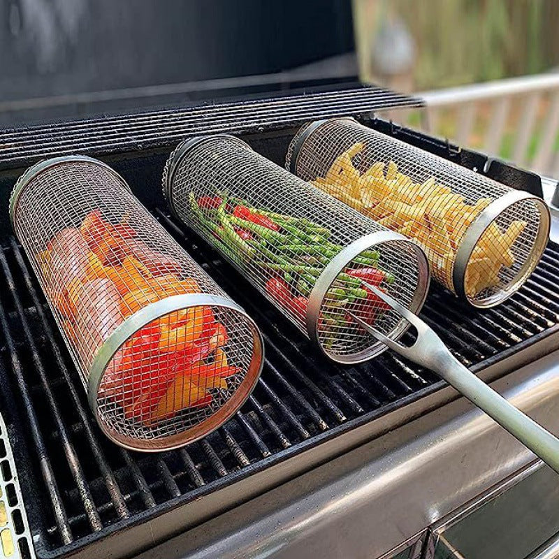 Robust grillkurv i metall for perfekt grilling av grønnsaker, fisk og kjøtt på alle typer griller.