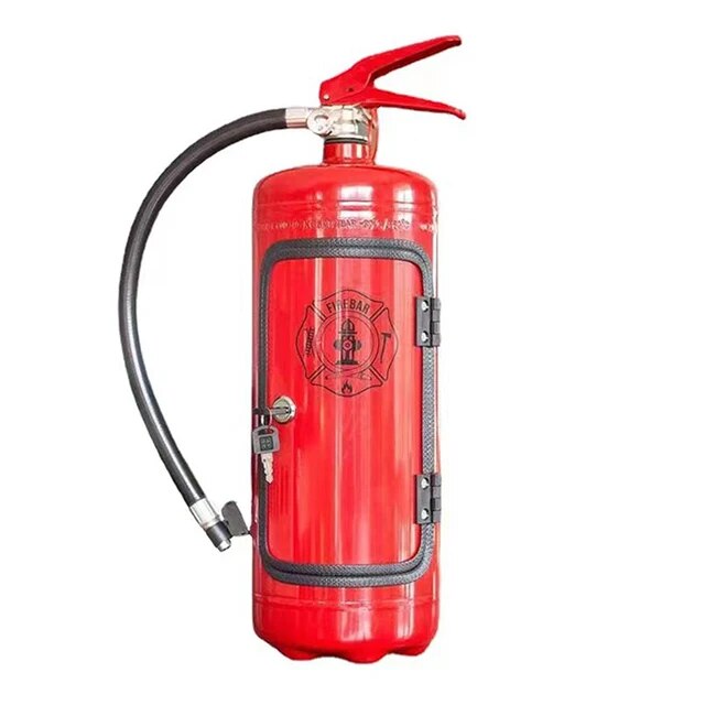 Minibar in Feuerlöscher-Form geöffnet, ideal für Hausbar & Partydeko – eine originelle Geschenkidee.