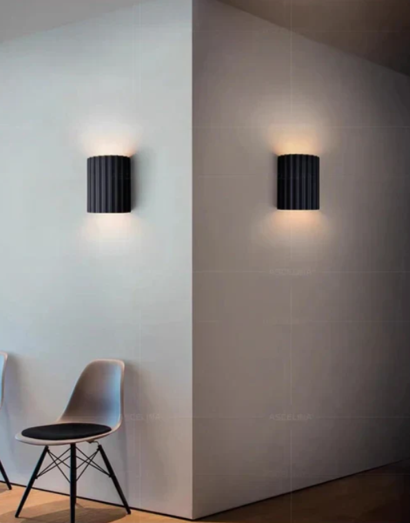 Moderne veggbelysning med minimalistisk preg. Ideell for stilfull innredning i ethvert rom.