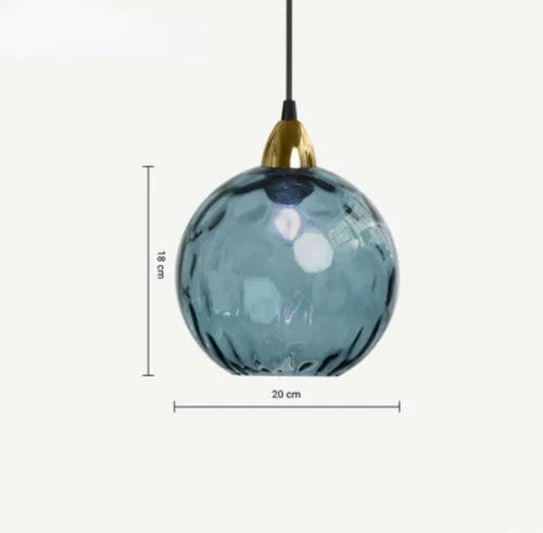 Moderne glasskule hengelampe for stue og spisestue, gir vakkert og dekorativt lys.