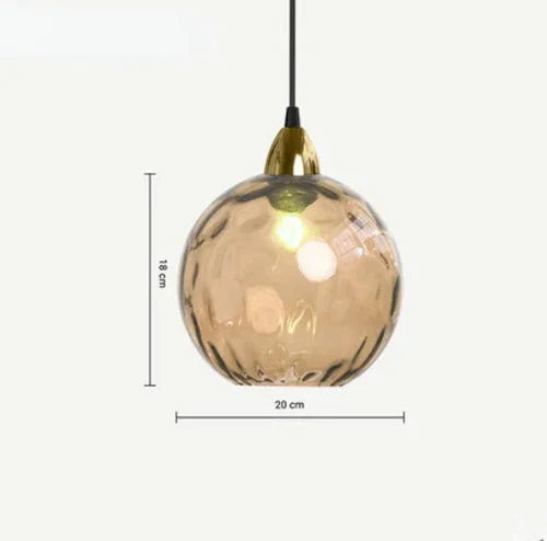 Stilfull E27 glasskule taklampe, moderne og dekorativ for soverom og stue.