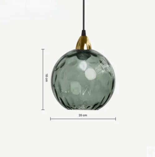 Minimalistisk glasskule hengelampe, elegant tillegg til moderne interiørdesign i hjemmet.