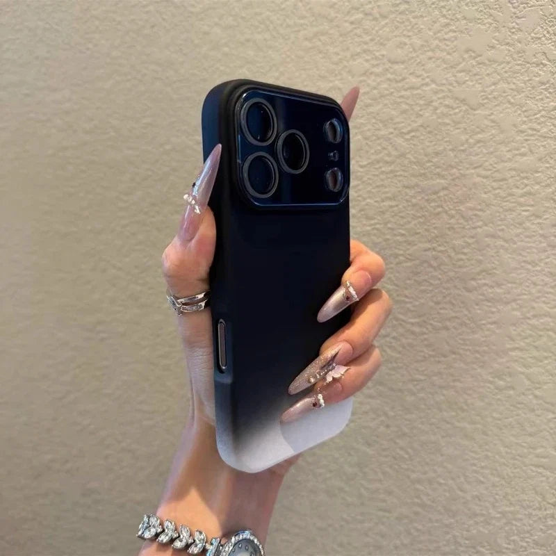 Moderne iPhone 17 Pro deksel med jevn gradient. Gir støtsikker og stilig beskyttelse, perfekt mobil tilbehør.