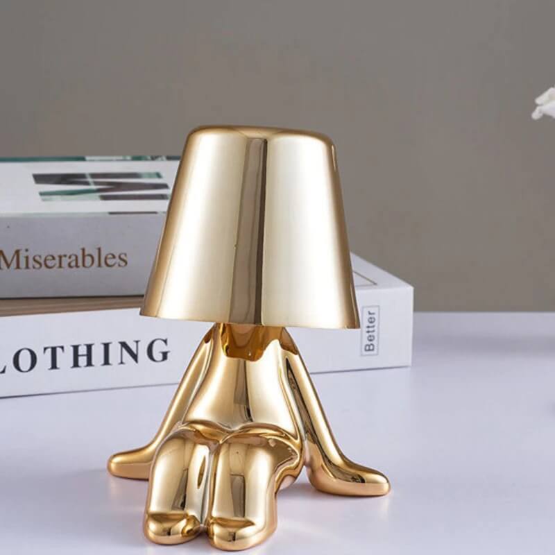 Unik kunstlampe, moderne bordlampe med justerbart LED-lys. Skaper elegant stemning i rommet.
