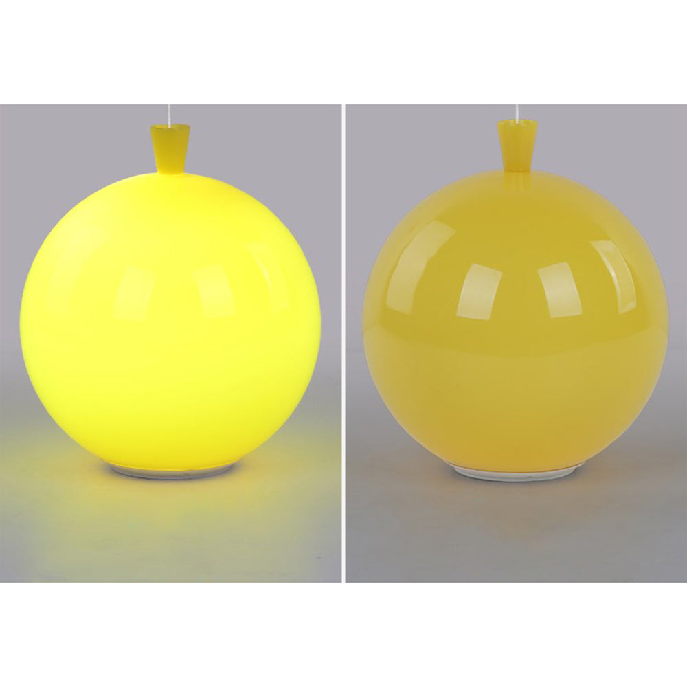 Stilren rund LED taklampe, moderne design for soverom og barnerom. Behagelig, myk innendørs belysning.