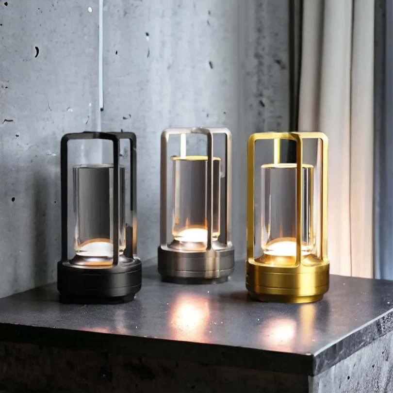 Elegant soveromslampe, oppladbar og dimbar med intuitiv berøringssensor for justerbart LED-lys.