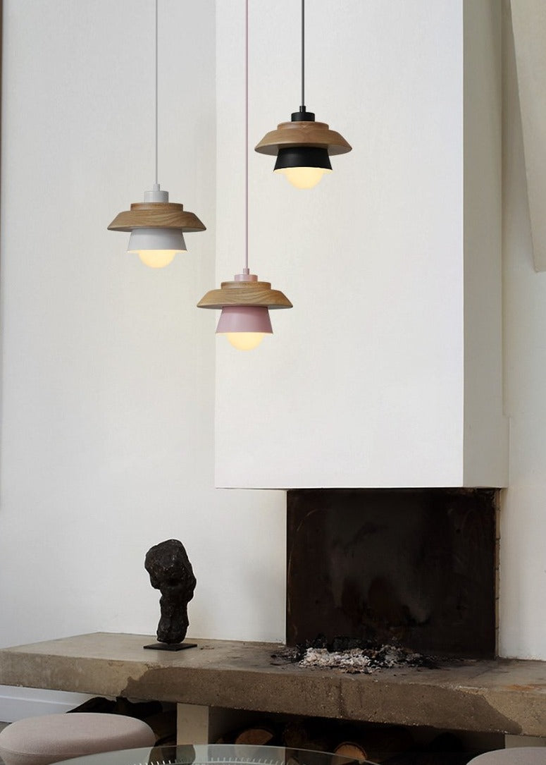 Allsidig moderne taklampe, ideell for stilfull belysning i ethvert rom. Nordisk design for hjemmet.