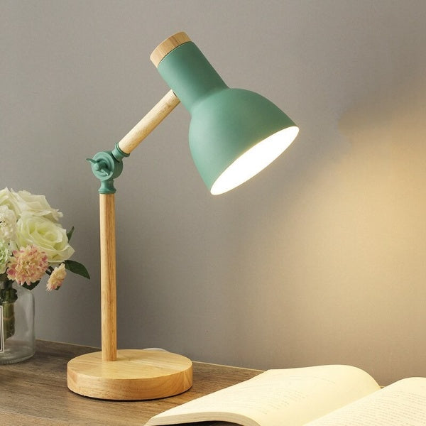 Skrivebordslampe med justerbar lysstyrke og fargetemperatur (LED). Ideell for fleksibel belysning.
