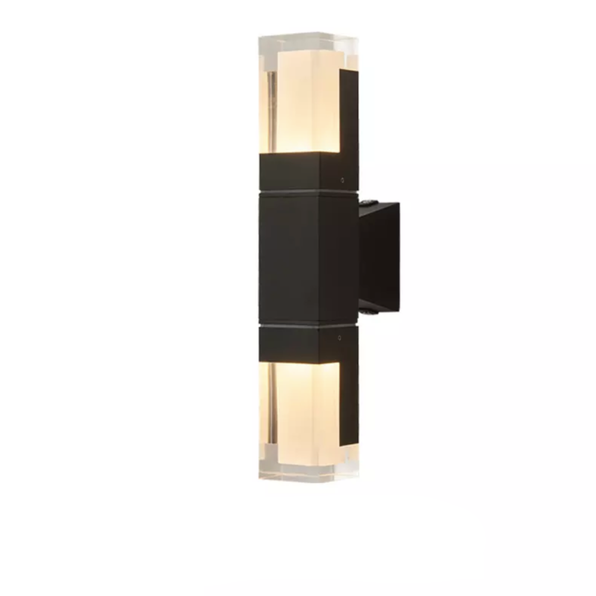 Stilren LED vegglampe for utebelysning, vanntett og energieffektiv for moderne hjem.