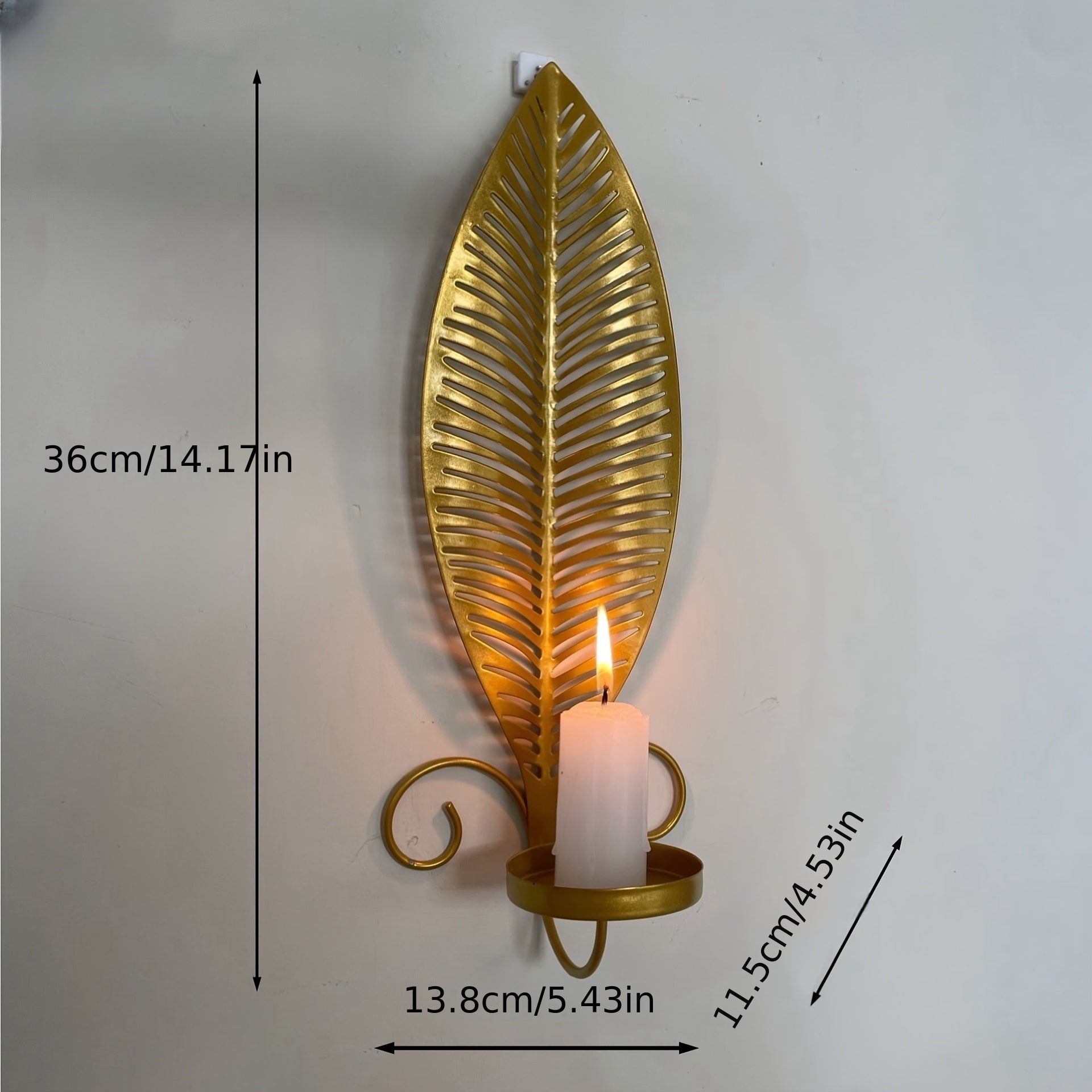 Stilig veggbelysning med bladdesign for moderne hjem. Elegant tillegg til stue eller soverom.