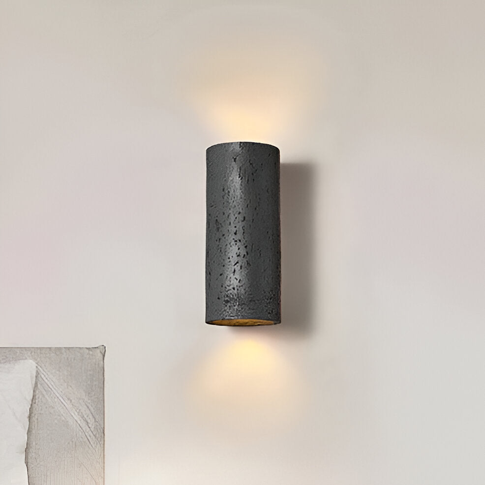 Stilren sylinderlampe, moderne design. Perfekt som designlampe med opp-og-ned LED-belysning.