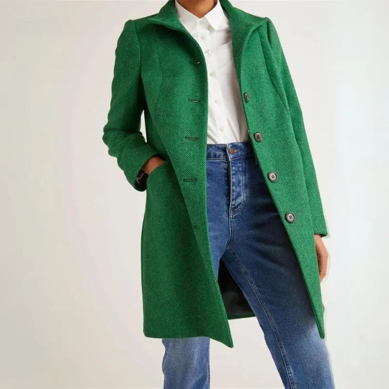 Eleganter schwarzer Damen Wintermantel, warm und modisch, lange Ärmel mit Knopfdetails
