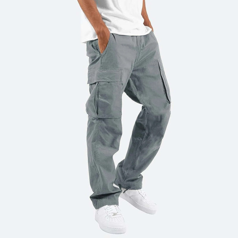 Stylische Männerhose Cargo Slim Fit aus Baumwollmischung, olivgrün, mit robusten Nähdetails.