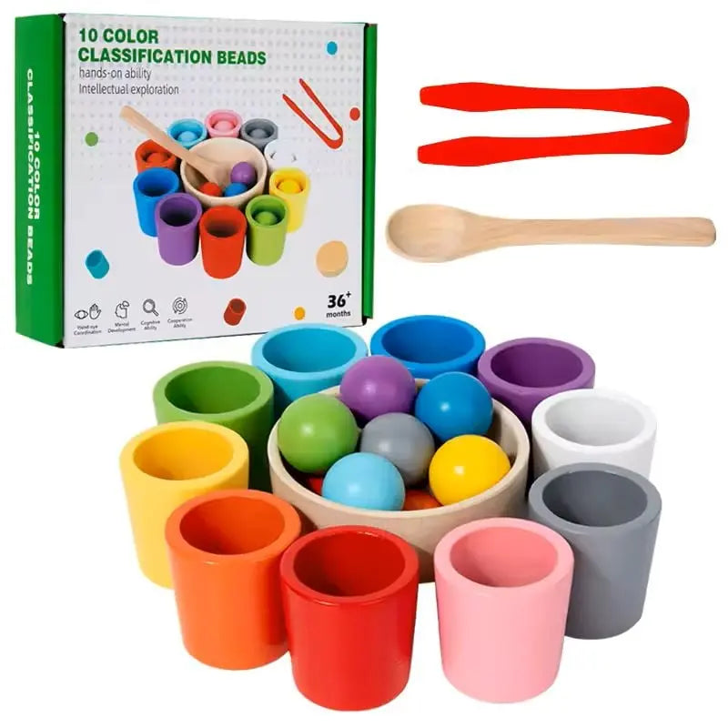 Småbarnsleke i tre: Montessori regnbueballer og kopper, perfekt for sanselek, fargegjenkjenning og utvikling.