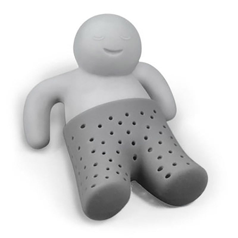Teenytelse: En kopp te brygget med en morsom silikon teinfuser, perfekt for en avslappende stund.