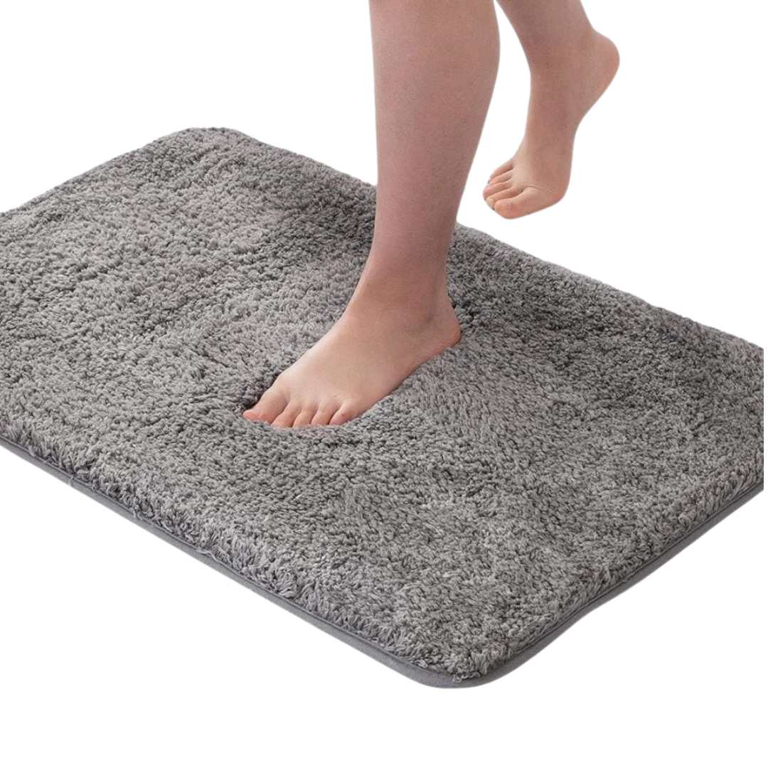 Myk mikrofiber badematte med antiskli for trygt baderom. Absorberende og komfortabel gulvmatte.