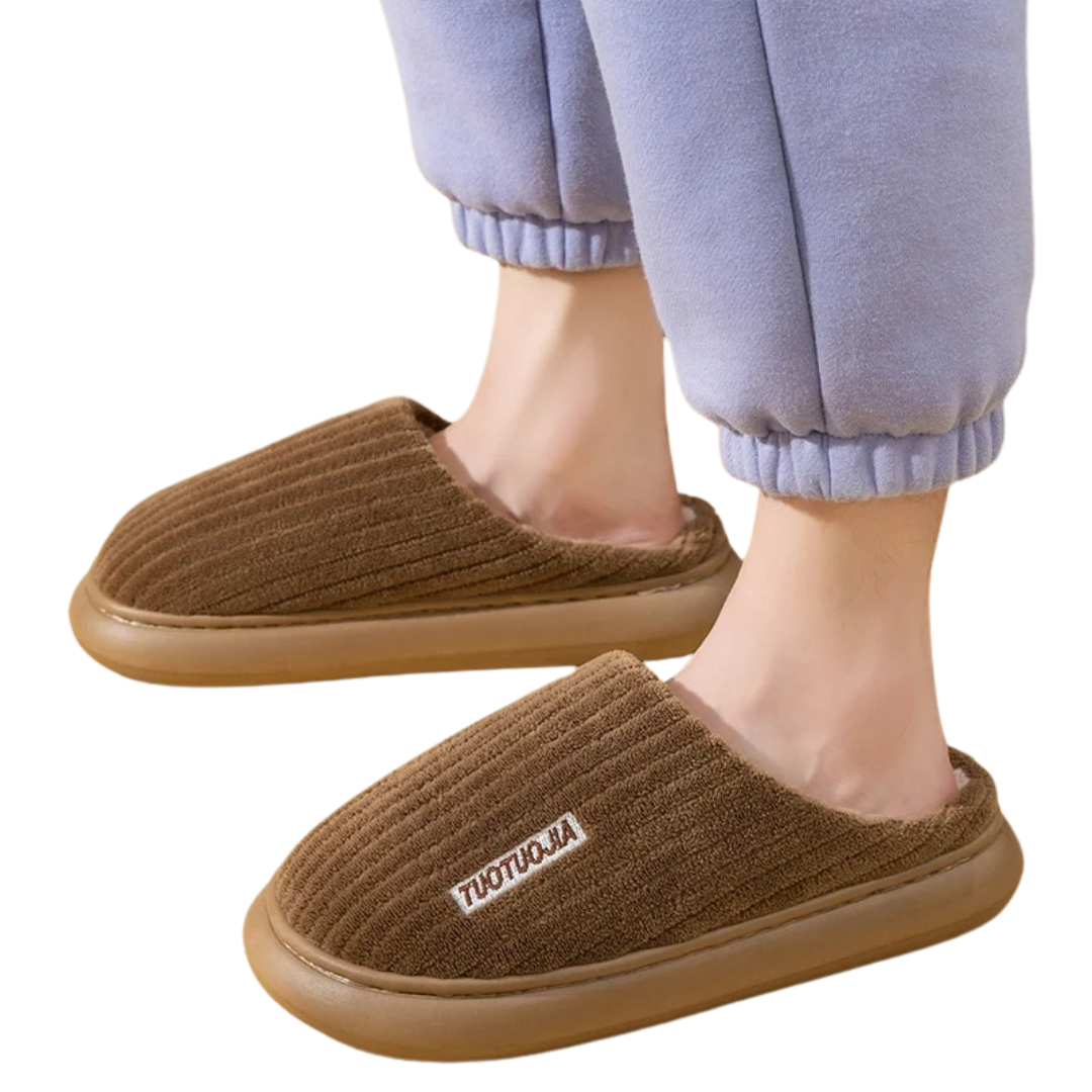 Komfortable plysj tøfler for kvinner, med tykk memory foam for hverdagsluksus.