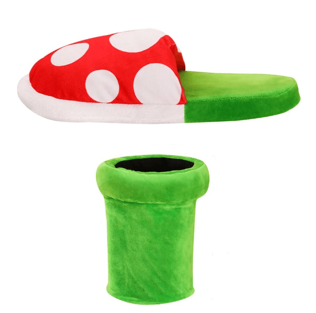 Morsomme Piranha-blomst plysj tøfler. Komfortable og myke unisex innesko for avslapning hjemme.
