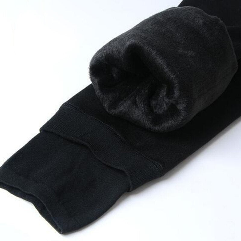 Dame leggings for vinter, fremhever komfort og stretch for bevegelsesfrihet. Essensiell for kulden.