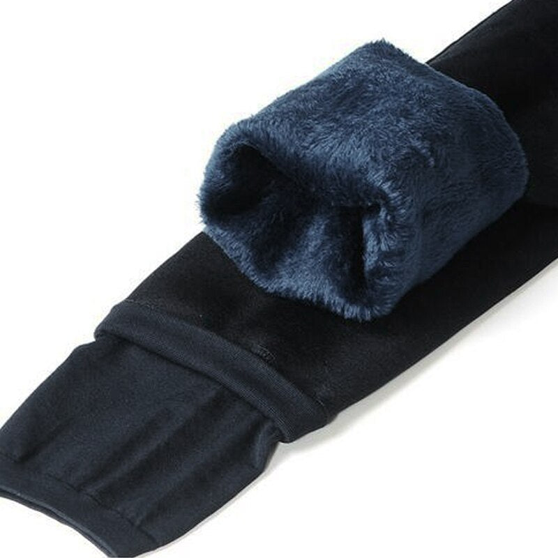 Formende, slankende vinter leggings til dame, tilbyr varme og en flatterende passform med magekontroll.