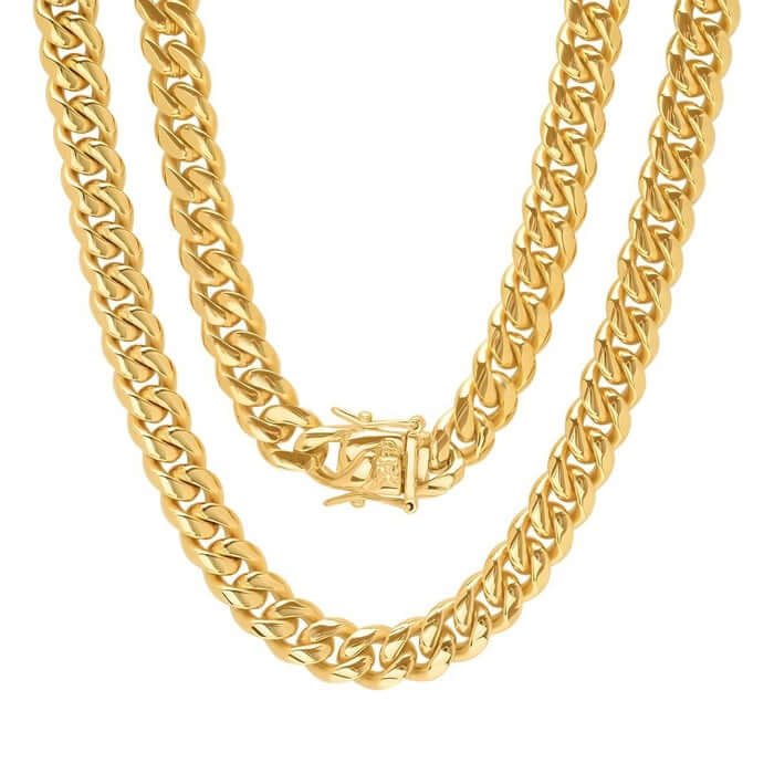 Nærbilde av elegant cubansk lenkekjede, 14K gullbelagt rustfritt stål, 55cm. Unisex smykke.