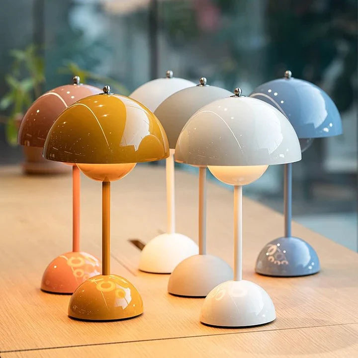 Høy kvalitet designlampe: Nordisk bordlampe med justerbar lysstyrke for ethvert rom.