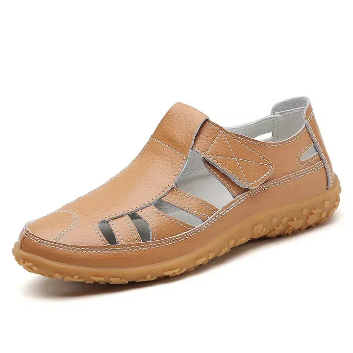 Kvinners ortopediske sandaler med antiskli. Komfortable og lettvekt fottøy med fotstøtte.