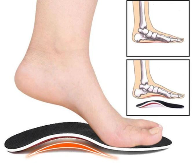 Ergonomiske buestøtte innleggssåler lindrer smerter ved plantar fasciitt og flate føtter.