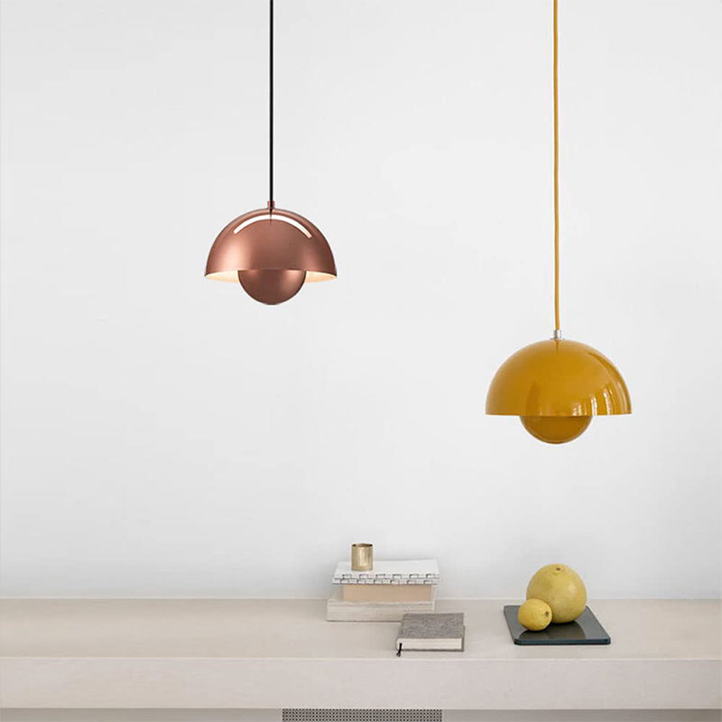 Design pendellampe i minimalistisk stil, ideell for soverommet.