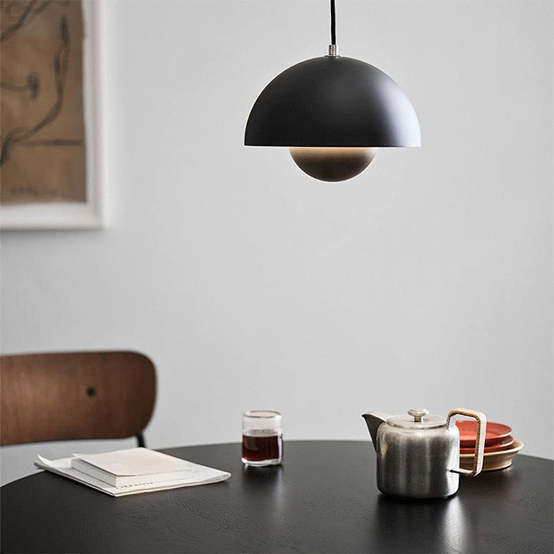 Unik taklampe for soverommet, moderne belysning med sjarmerende design.