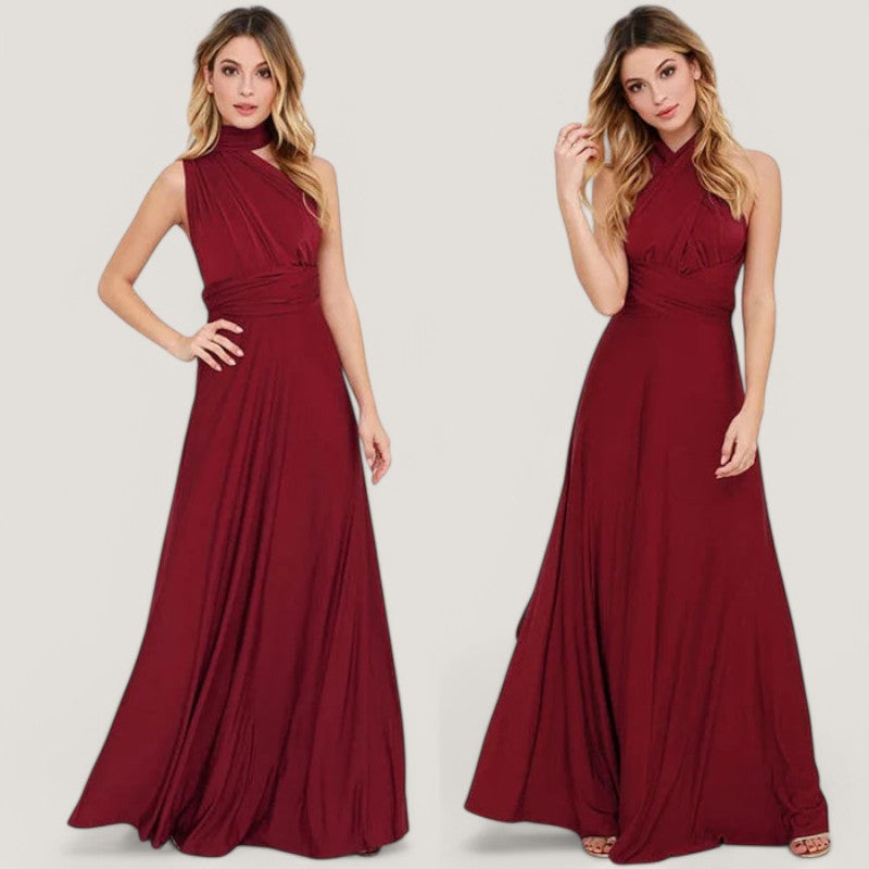 Stilren plissert polyester midi kjole for kvinner, med elegant fall og elastisk passform.