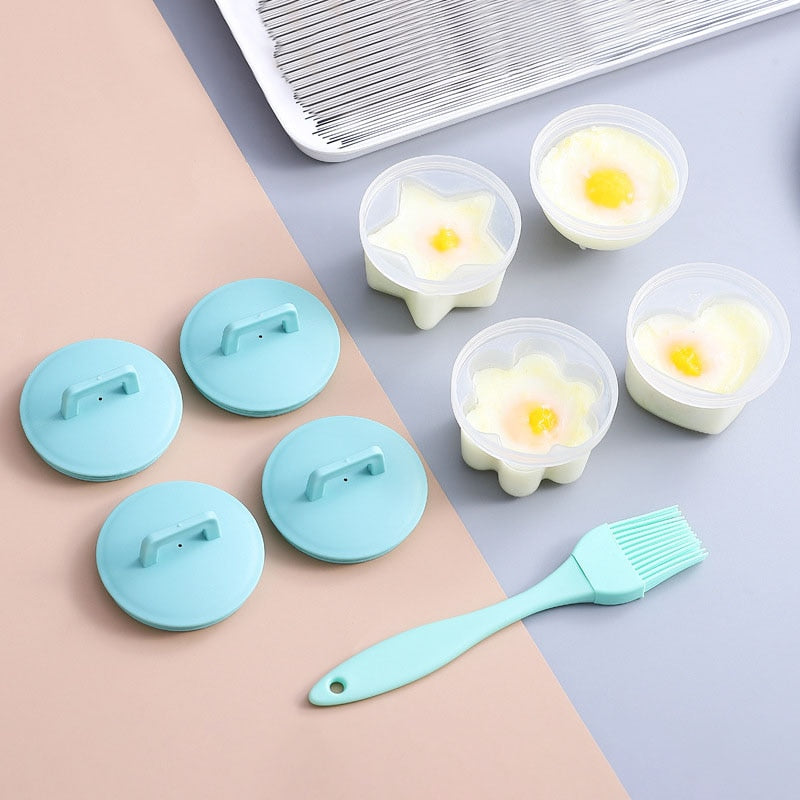 Lettvint silikon eggekoker sett som garanterer perfekte egg uten skall hver gang. Praktisk frokostløsning.
