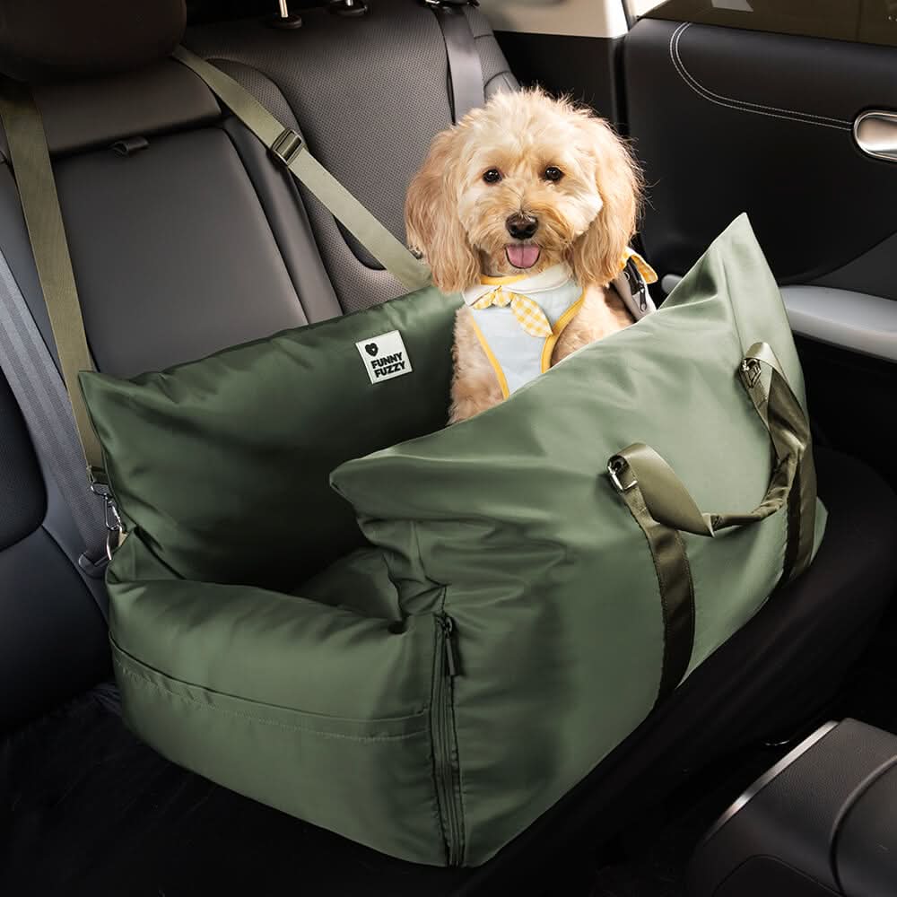 Hundesete designet for maksimal bilsikkerhet og reisetrygghet for din hund.