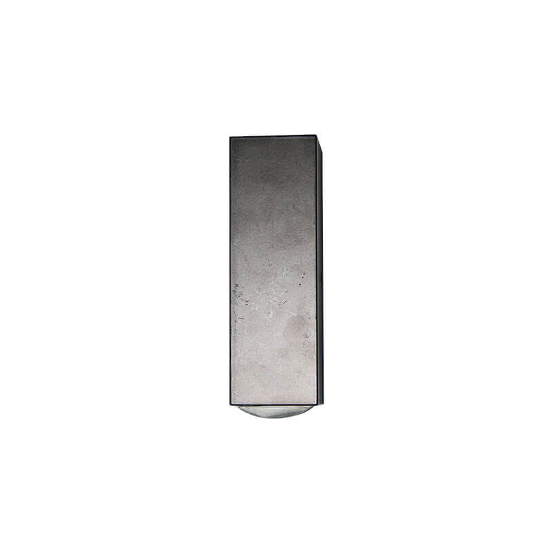 Rektangulær, moderne LED vegglampe for utendørs bruk. Energieffektiv fasadebelysning med stilrent design.