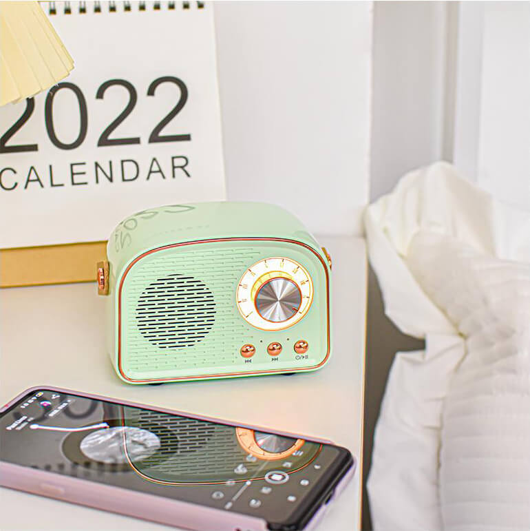 Vintage design høyttaler; et trådløst lydanlegg for hjemmet. Flott gaveide for musikkelskere.