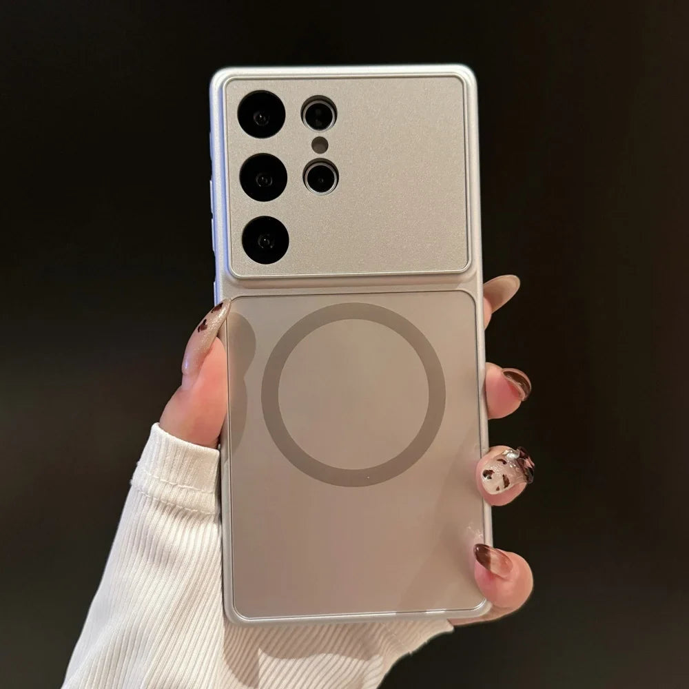 Robust Galaxy S26 Ultra-deksel som sikrer høy beskyttelse og praktisk magnetisk lading.