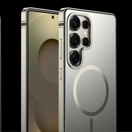 Premium mobildeksel for Samsung Galaxy S25 Ultra. Robust, støtsikker og med praktisk magnetisk lading. Svart farge.